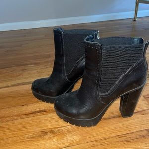 Steve Madden black leather booties